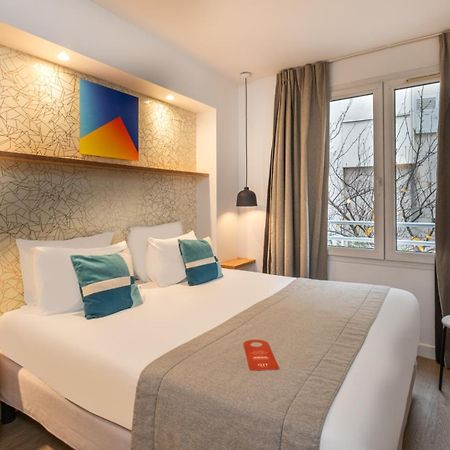 Hotel Izzy Issy-les-Moulineaux Kültér fotó