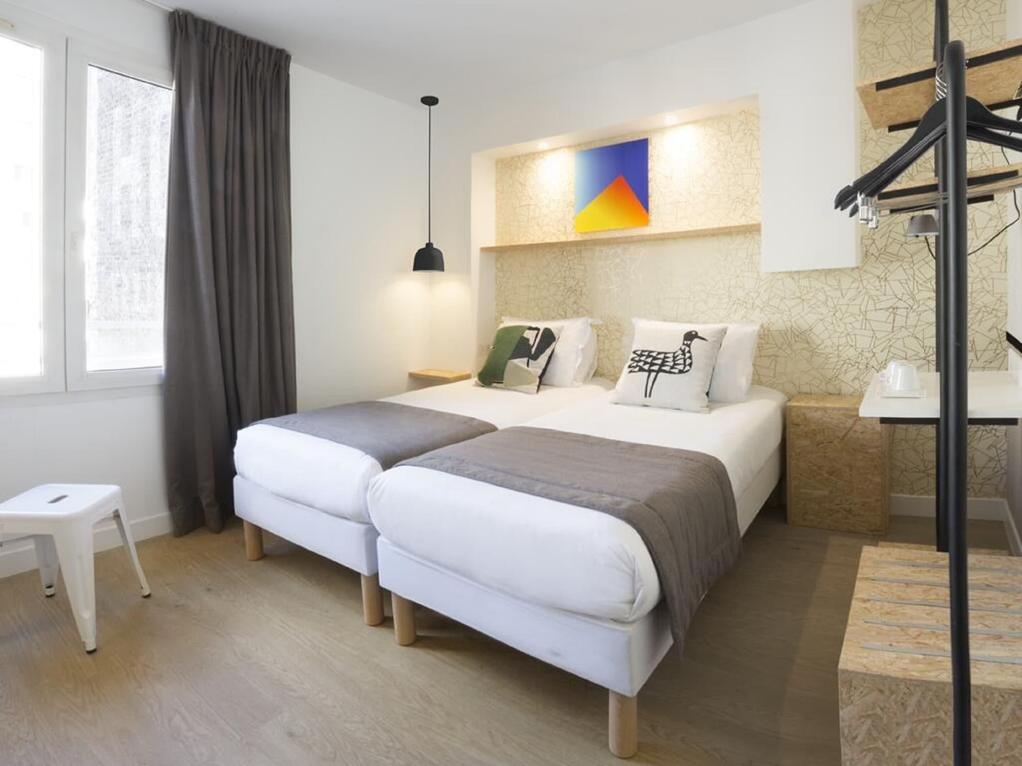 Hotel Izzy Issy-les-Moulineaux Kültér fotó
