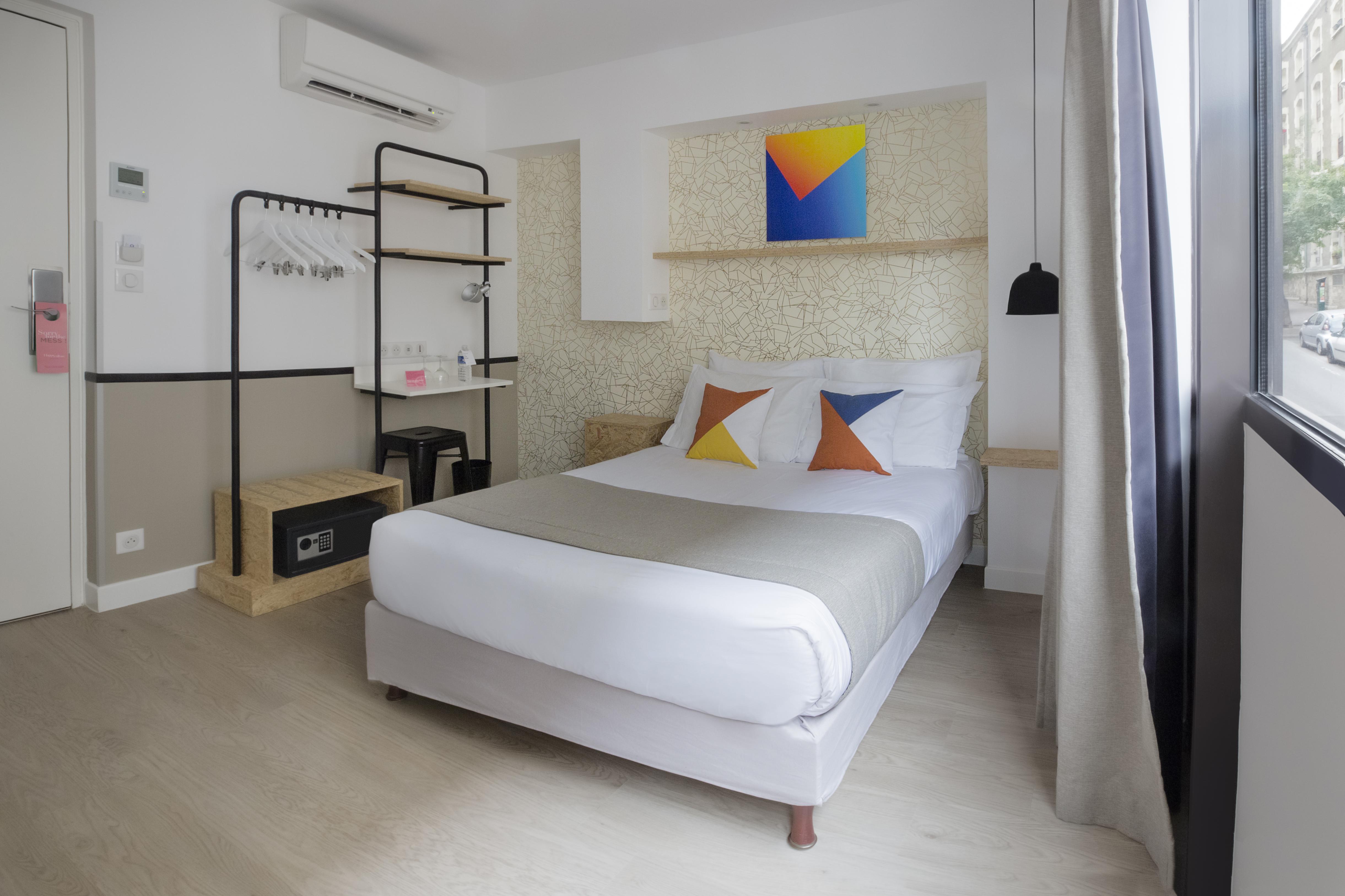 Hotel Izzy Issy-les-Moulineaux Kültér fotó