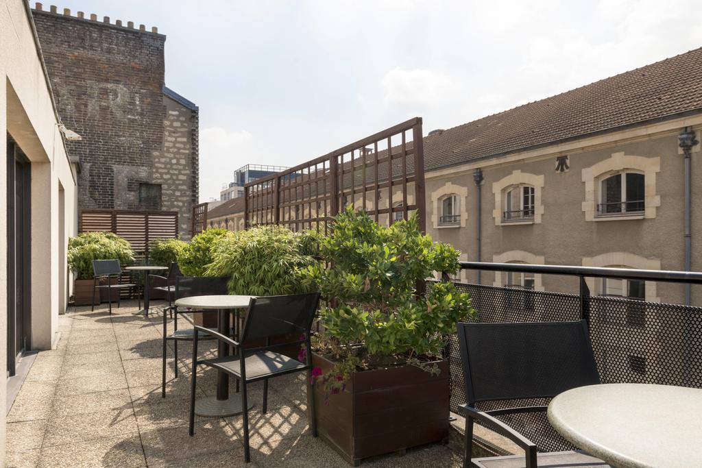 Hotel Izzy Issy-les-Moulineaux Kültér fotó